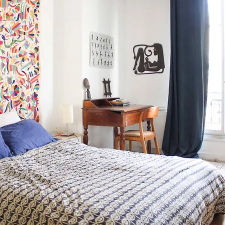 Charming And Bright North Of París